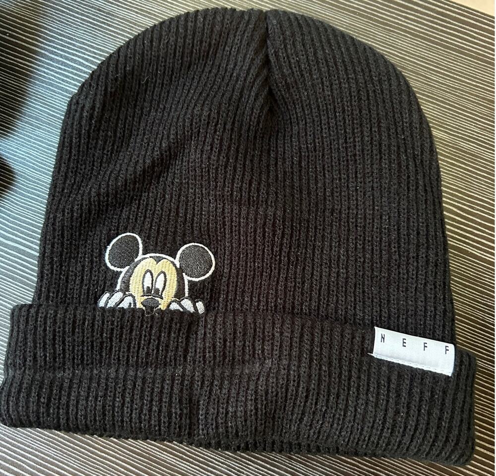 Disney Neff Mickey Mouse Peek A Boo Beanie Black Embroidered Cuffed Knit Hat